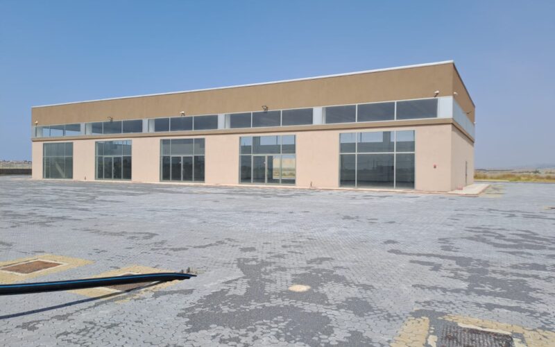 Commerciale di nuova costruzione