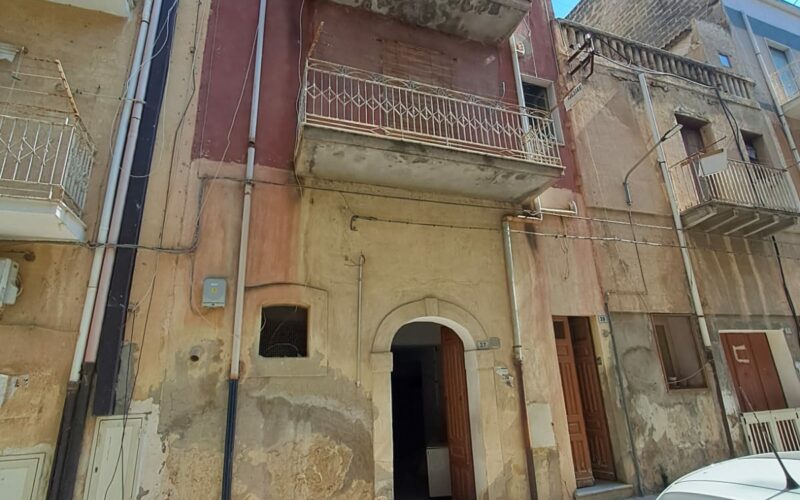 Stabile via Pistillo